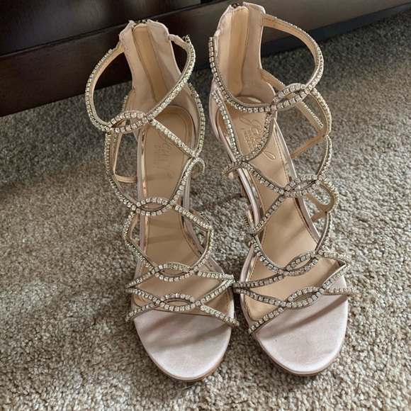 jewel by badgley mischka delancey evening sandals